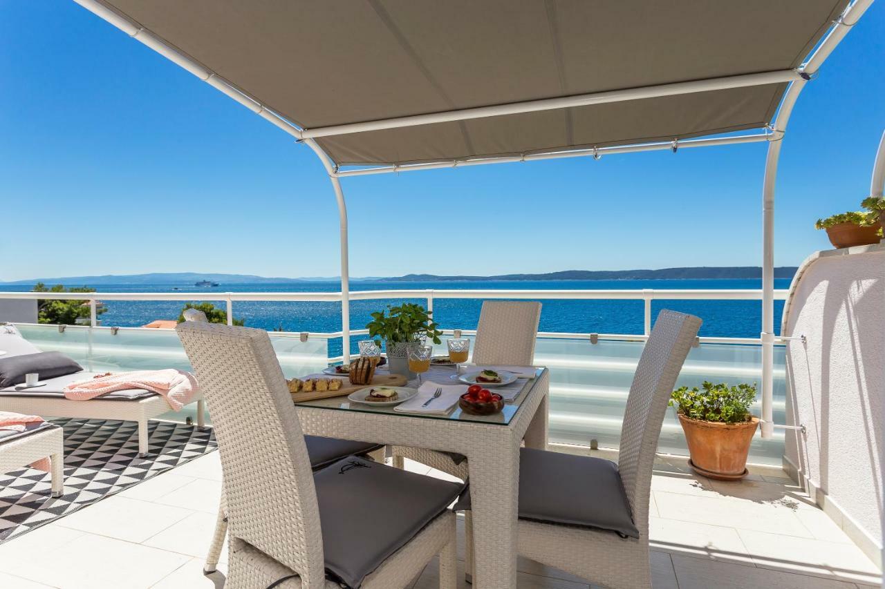 Holiday Home Lola, Sea On A Palm! Heated Pool 特罗吉尔 外观 照片