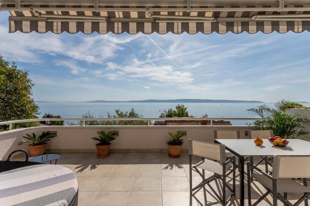 Holiday Home Lola, Sea On A Palm! Heated Pool 特罗吉尔 外观 照片